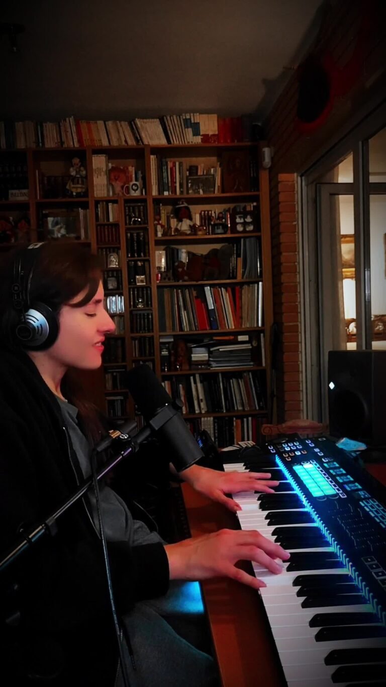 Instagram post from belenvivesmusic. This post is in position 4.